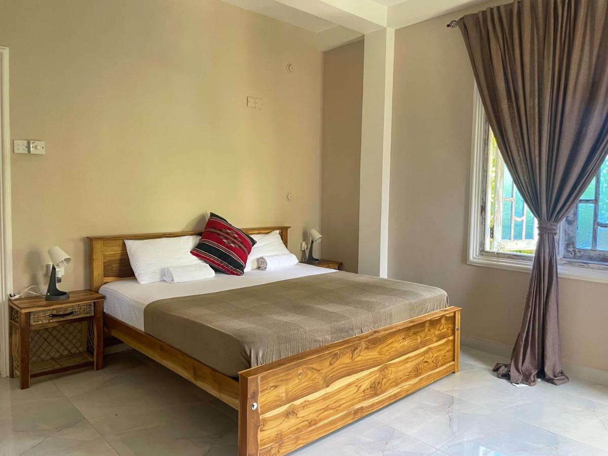 Habibi Hostel & Restaurant Unawatuna Zewnętrze zdjęcie