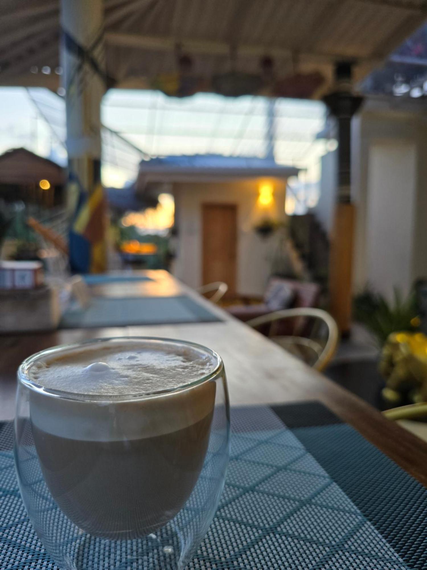 Habibi Hostel & Restaurant Unawatuna Zewnętrze zdjęcie